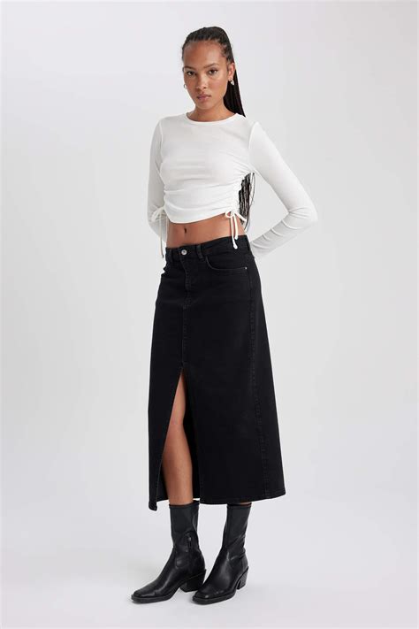 Black Woman Long Fit Ankle Length Skirt 2896973 | DeFacto