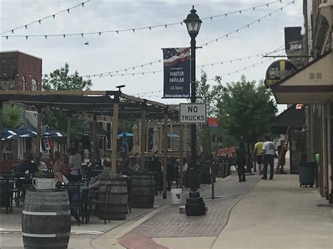 Check out these can’t-miss dining destinations in Starved Rock Country ...