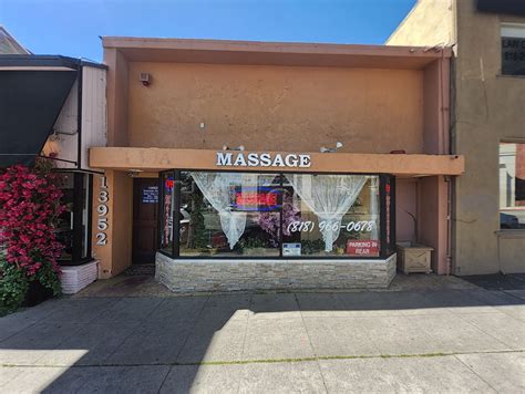 Pure Massage | Massage Parlors in Sherman Oaks, CA | (818) 966-0678 ...