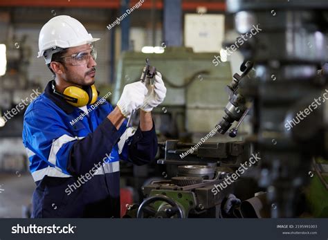 Machine Workers 的图像结果