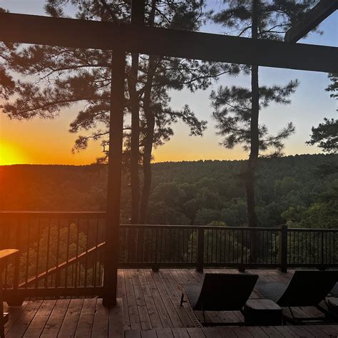 RIVER'S EDGE COTTAGES (Watson) - Cottage Reviews & Photos - Tripadvisor