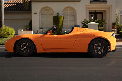 Barely-Driven and Pristine-Looking 2010 Tesla Roadster Is Up for Grabs - autoevolution