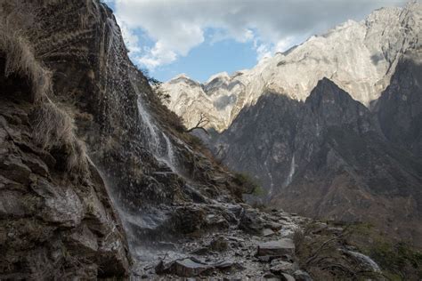 China: Tiger Leaping Gorge Hike - Asia Hikes