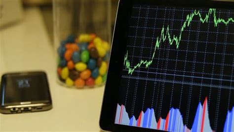 IDFC First Bank share price edges higher ahead of the dividend record ...