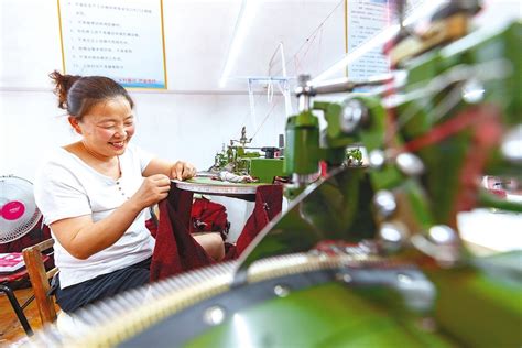 西平县嫘祖镇：大力推进“缝盘下乡” ，促进服装产业发展