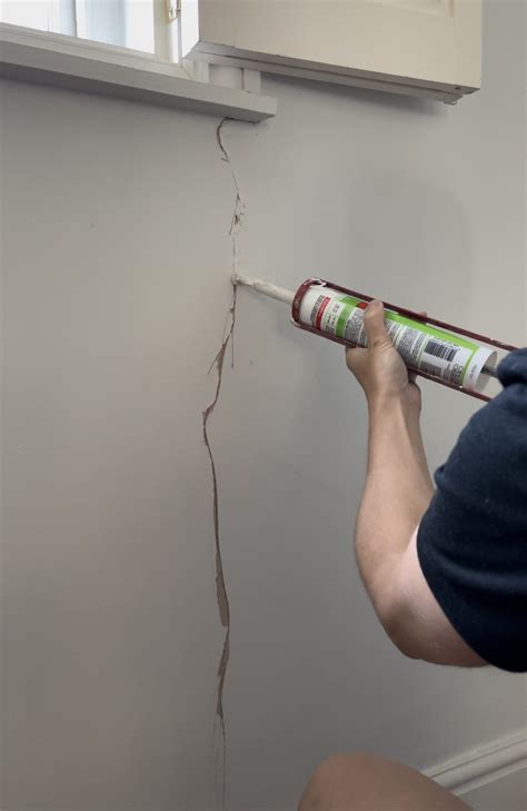 Repairing Cracks In Plaster Walls