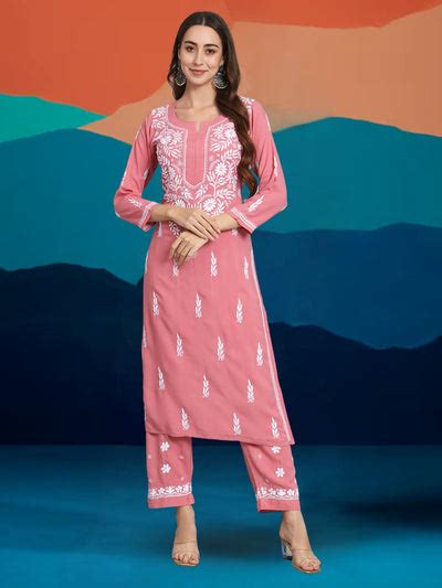 Discover the Perfect Kurta Set for Women – Paramount Chikan
