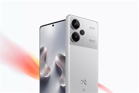 Redmi Note 13 Pro+ 5G si tinge di argento in edizione speciale