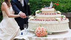 il banchetto nuziale wedding le ultime tendenze per la torta nuziale tgcom24 il banchetto nuziale wedding le ultime tendenze per la torta nuziale tgcom24