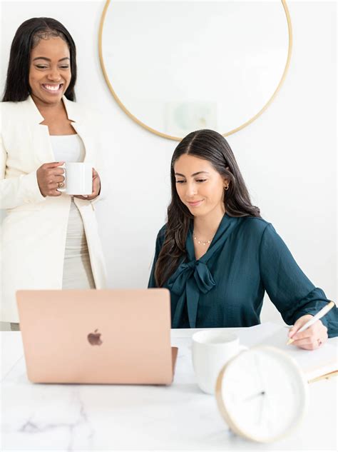 Be Helpful 的图像结果