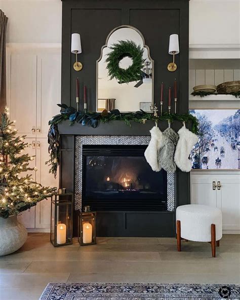 27 Irresistible Black Fireplace Mantel Ideas to Impress Guests