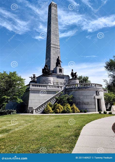 Tomb of Abraham Lincoln stock image. Image of obelisk - 251140927