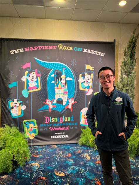 Christopher Ho on LinkedIn: #disneycastlife #rundisney