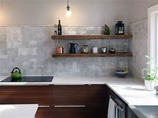 arredare con mensole mensole per cucina piani d appoggio per attrezzare le arredare con mensole mensole per cucina piani d appoggio per attrezzare le