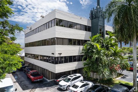 14707 S Dixie Hwy, Miami, FL 33176 - Starbucks Plaza | LoopNet