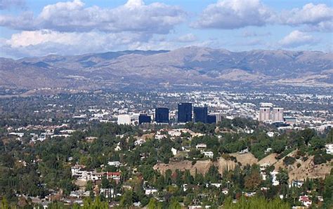 Woodland Hills, Los Angeles - Wikipedia