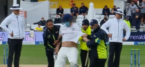 British Prankster Jarvo Invades Pitch For Cheap Publicity Once Again ...