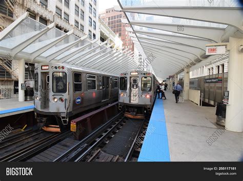 Brown Line Train Image & Photo (Free Trial) | Bigstock