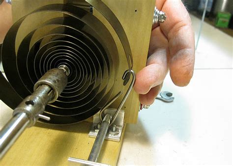 Cleaning a Clock Spring 的图像结果