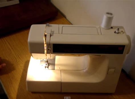 Crafty Gemini Tutorials Sewing Machine 的图像结果
