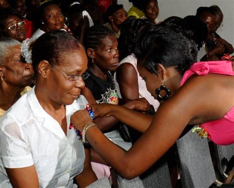 FET MANMAN - Mother's Day in Haiti : Aristide Foundation for Democracy