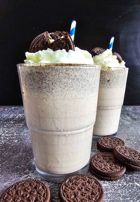 Quick and Creamy Cookies 'n' Cream Milkshake - U Keep Cooking