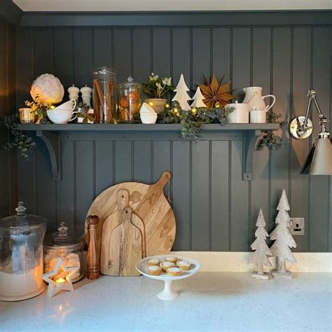 30 Christmas Shelf Décor Ideas To Get You in the Holiday Spirit