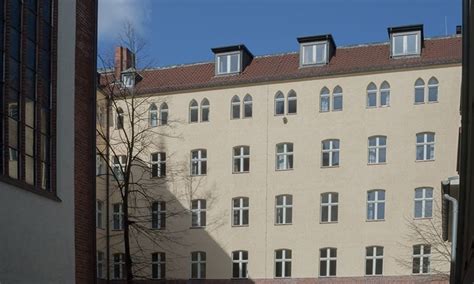 Houses - RETREAT CENTERS