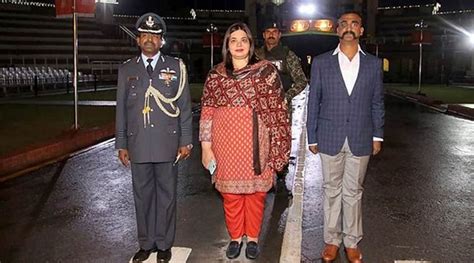 Abhinandan Varthaman की पूरी कहानी, पाकिस्तान आज भी खौफ खाता है, देखिए ...