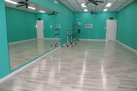 Popular Mirror Dance Floor For Every Space