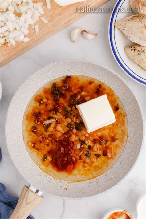 Creamy Chipotle Chicken Recipe - Real Housemoms