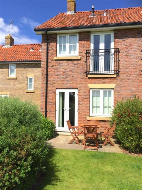Ivy Cottage -Award-Winning Complex- The Bay, Filey - Cottages for Rent ...