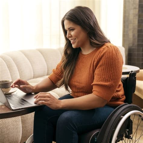 Shop Small Logo 的图像结果