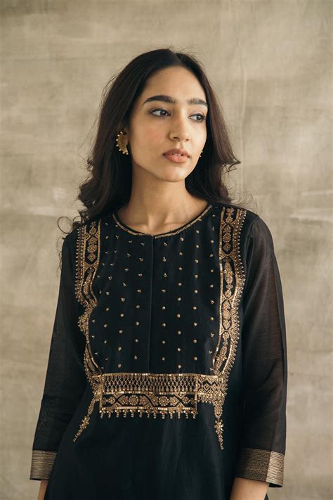 Silk Chanderi Mughal Jaal Kurta Set – Sureena Chowdhri