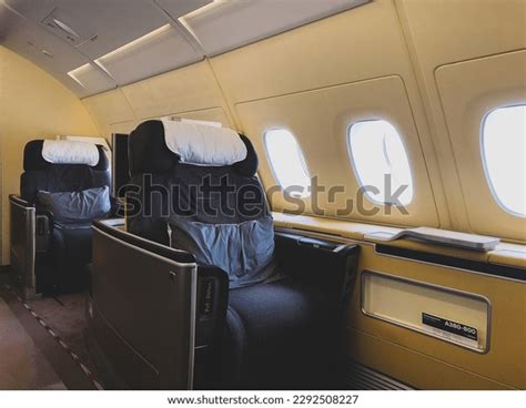 Fly First Class 的图像结果