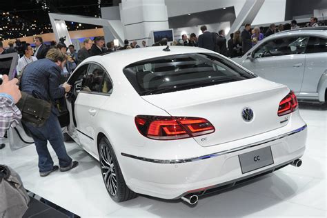 Volkswagen Passat CC facelift unveiled in Los Angeles - Automotorblog