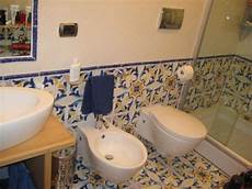 ceramiche vietri bagno bagni in ceramica di vietri termosifoni in ghisa scheda ceramiche vietri bagno bagni in ceramica di vietri termosifoni in ghisa scheda