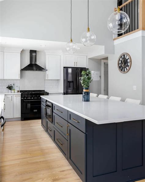 Sherwin Williams Sea Serpent SW 7615: Paint Color Review