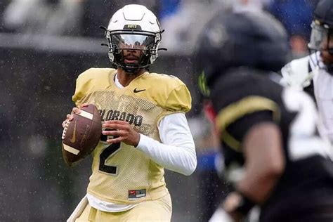 Fans react to the hype building around Shedeur Sanders' impressive ...