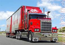 Mack Truck Wallpaper Hd by Mack Trucks Wallpapers Hd Mack Truck Wallpaper Hd