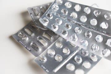 Empty medicals blisters on a white background | Premium Photo