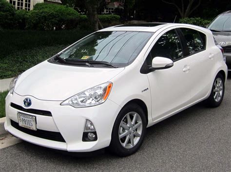 Toyota Prius C - Wikipedia