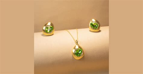 Green Candy Drops Pendant Set by Blingvine