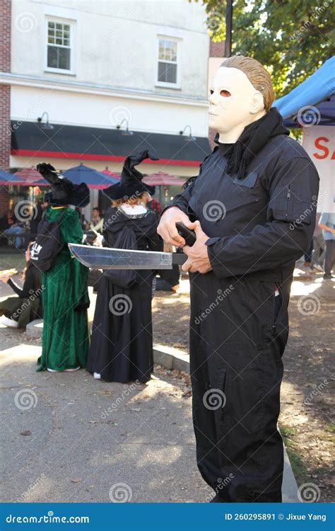 Halloween in Salem Massachusetts To Celebrate Traditional Holiday ...