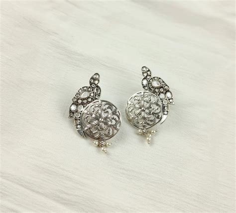 Silver Plated vs Sterling Silver: What’s Better? - Blake Bros