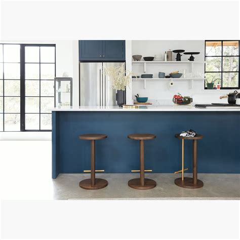 Spot Stool, Counter Height – Design Within Reach