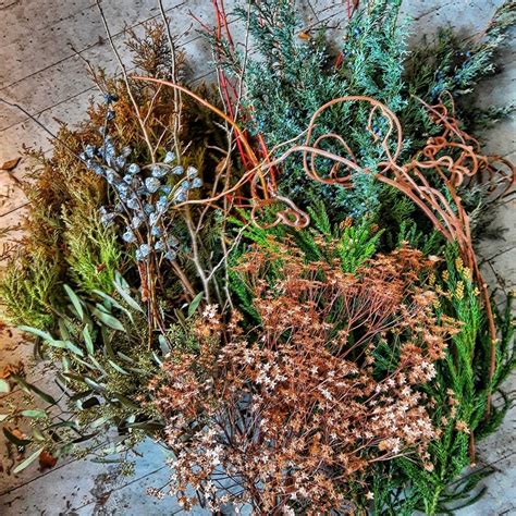 Holiday Table Piece/ Door Swag Workshop on Farm, Good Rd, Airville, PA ...