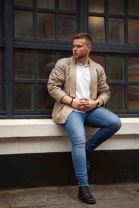 Business-Casual Suit 的图像结果