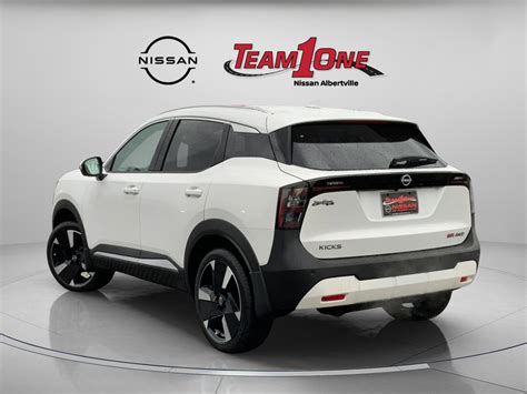 New 2025 Nissan Kicks SR Crossover in Albertville #SL382626 | Team1One ...