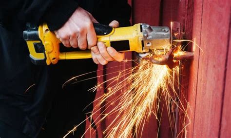 How to Remove PVC Lock without Key 的图像结果